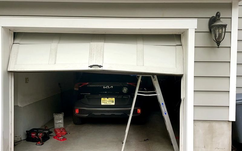 Recent Orlando Repair Notes. repair scene near Orlando for SecureLift Orlando